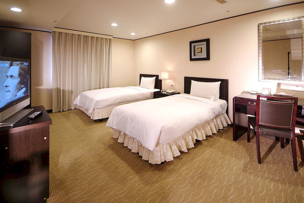 Lincoln Hotel ไถหนาน ภายนอก รูปภาพ