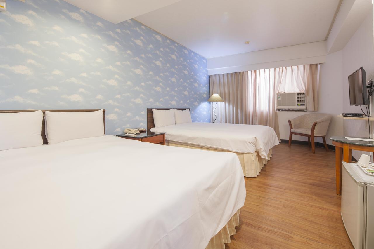 Lincoln Hotel ไถหนาน ภายนอก รูปภาพ