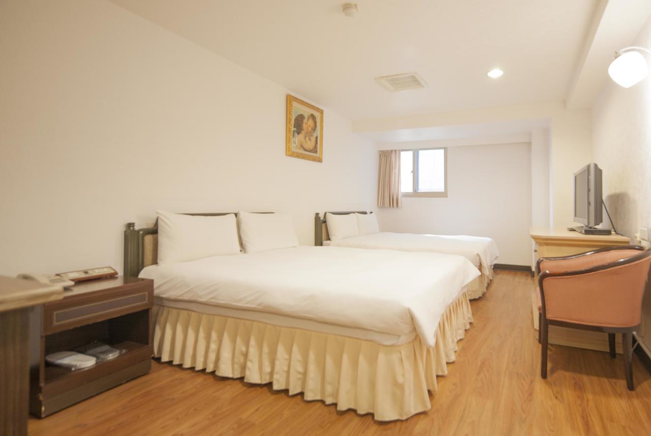 Lincoln Hotel ไถหนาน ภายนอก รูปภาพ
