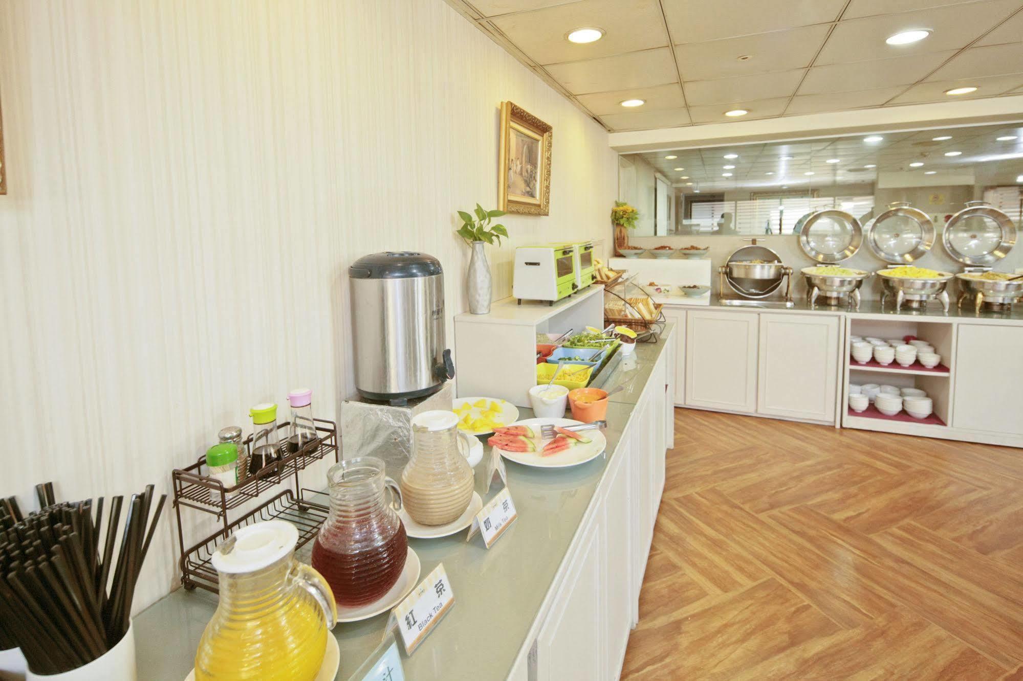 Lincoln Hotel ไถหนาน ภายนอก รูปภาพ